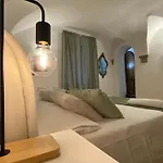The Old Town Apartment *